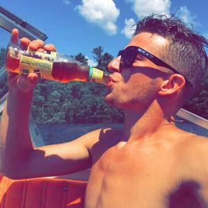 Meet your Posher, Travis